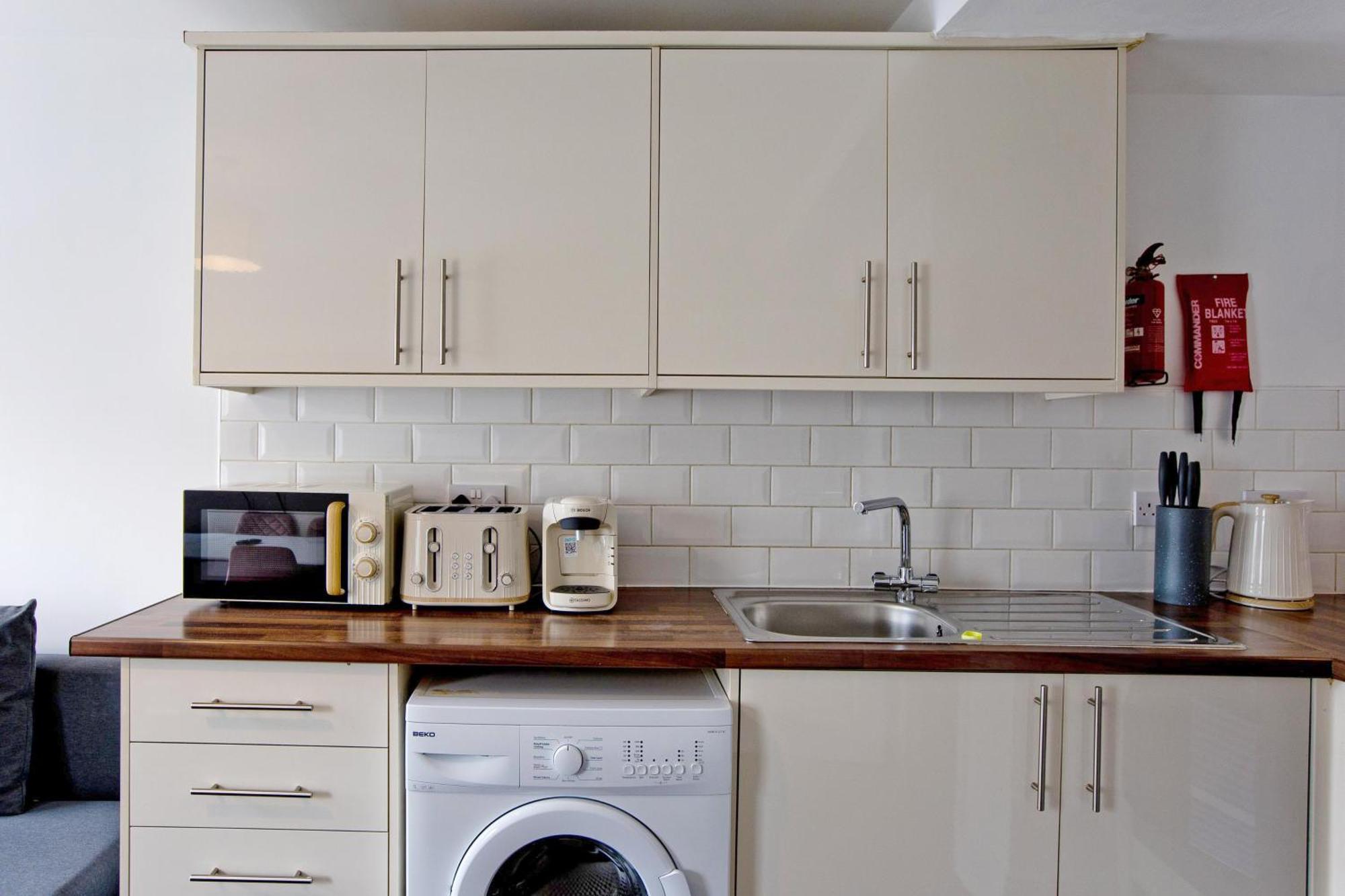 Imperial Corner House-Whitechapel Apartment Лондон Экстерьер фото