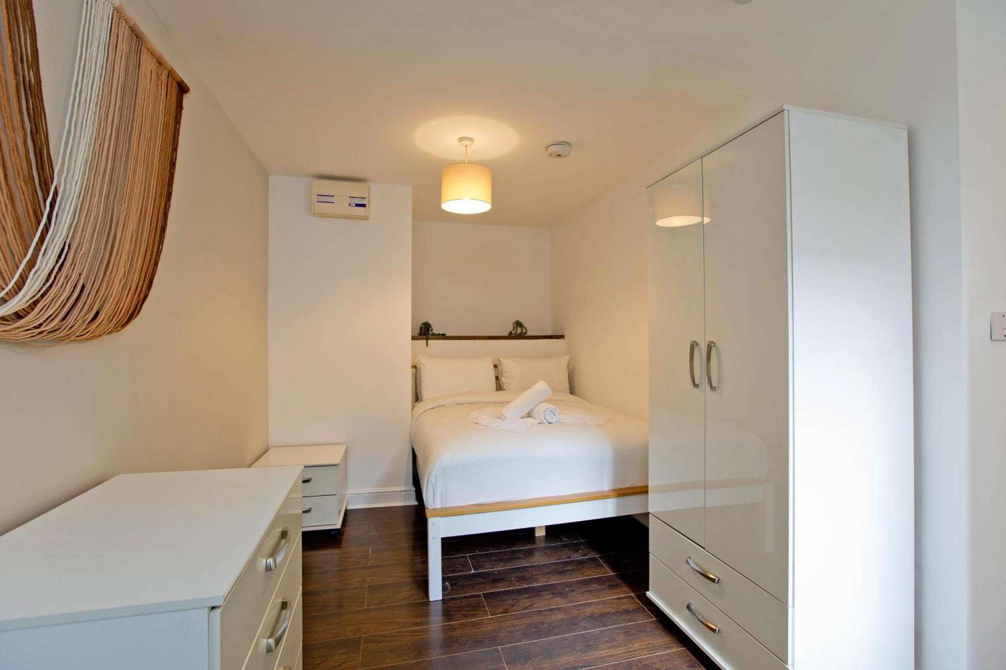 Imperial Corner House-Whitechapel Apartment Лондон Экстерьер фото