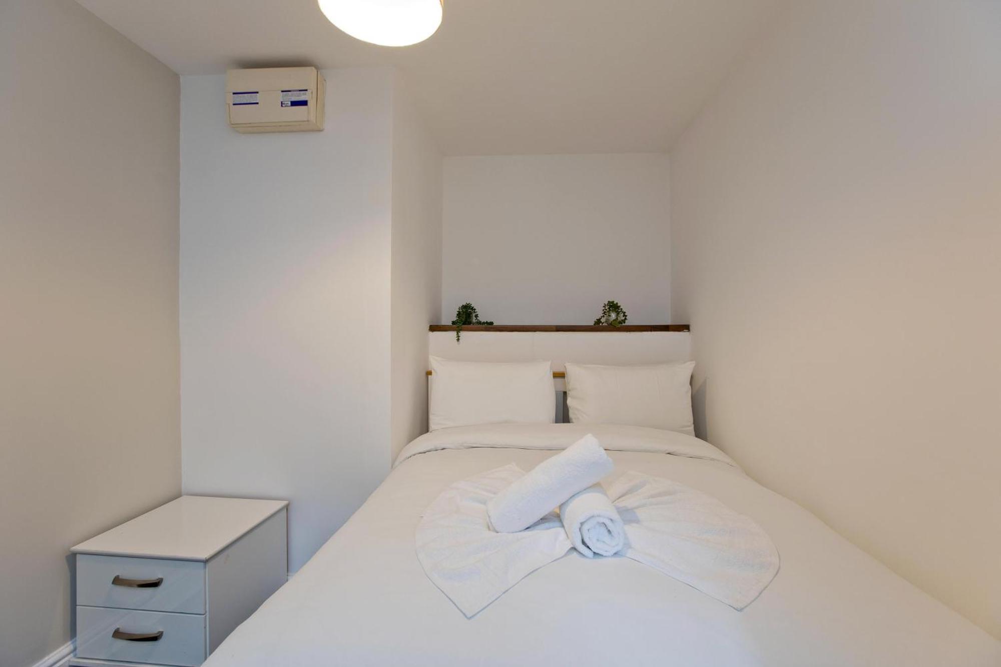 Imperial Corner House-Whitechapel Apartment Лондон Экстерьер фото