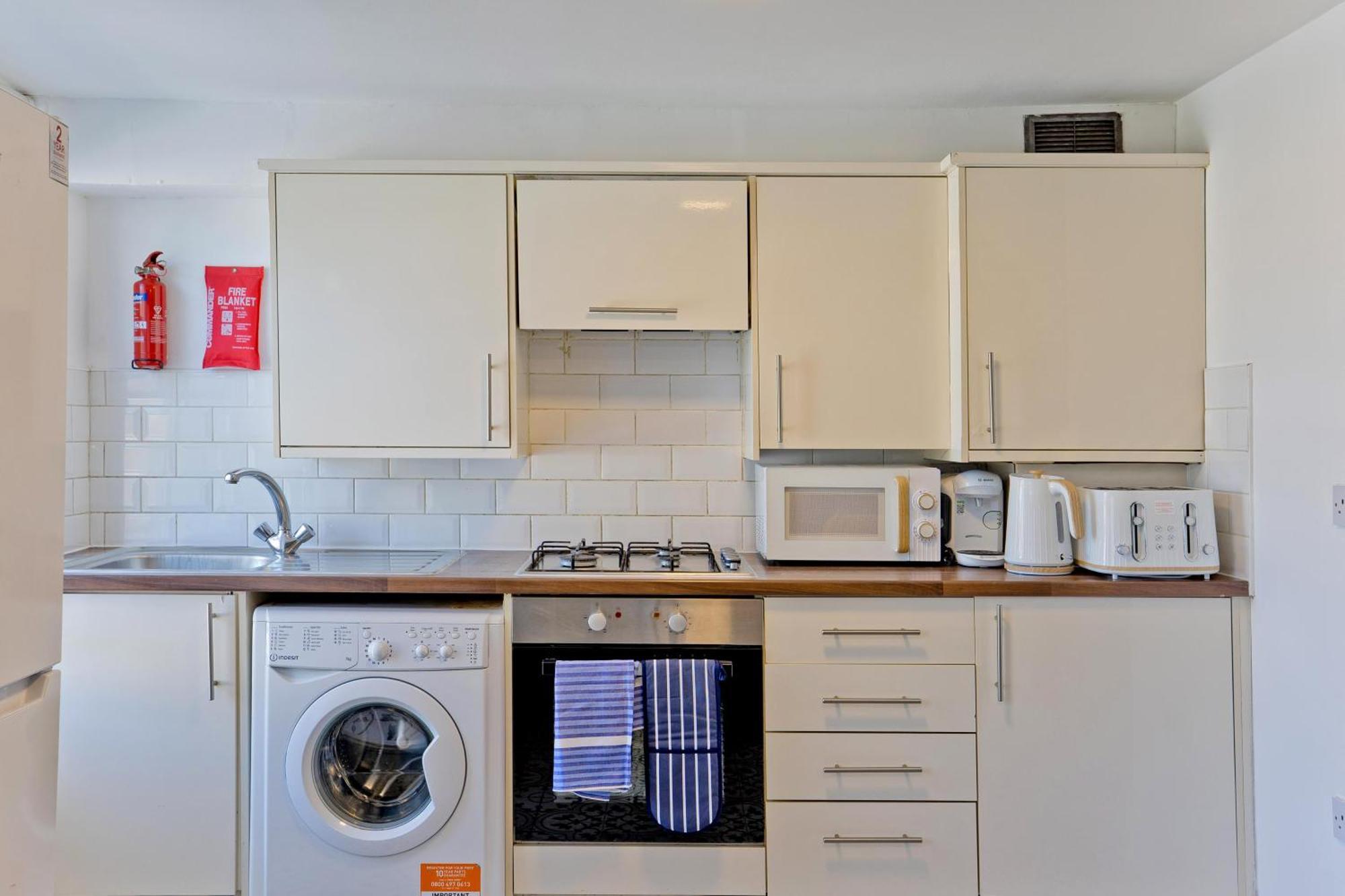 Imperial Corner House-Whitechapel Apartment Лондон Экстерьер фото